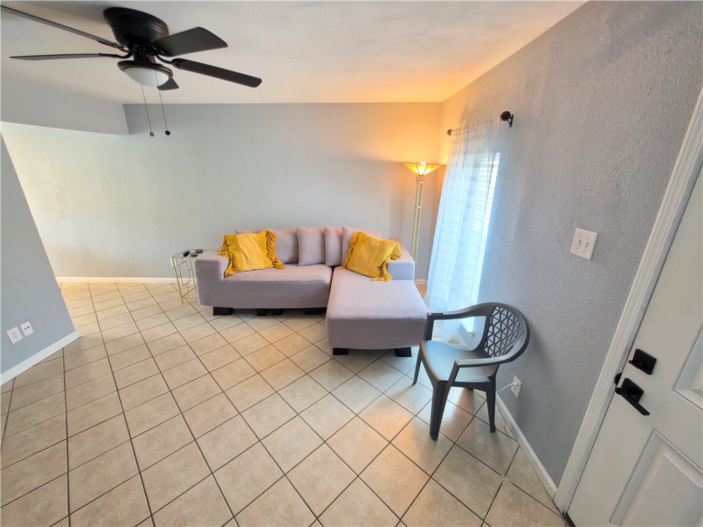 6702 Everhart T102 Corpus Christi TX 78413