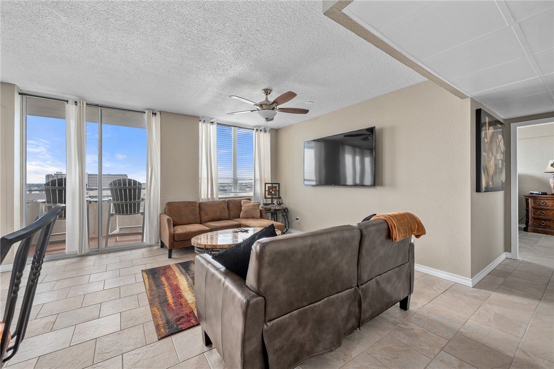 715 S Upper Broadway Street 904 Corpus Christi TX 78401