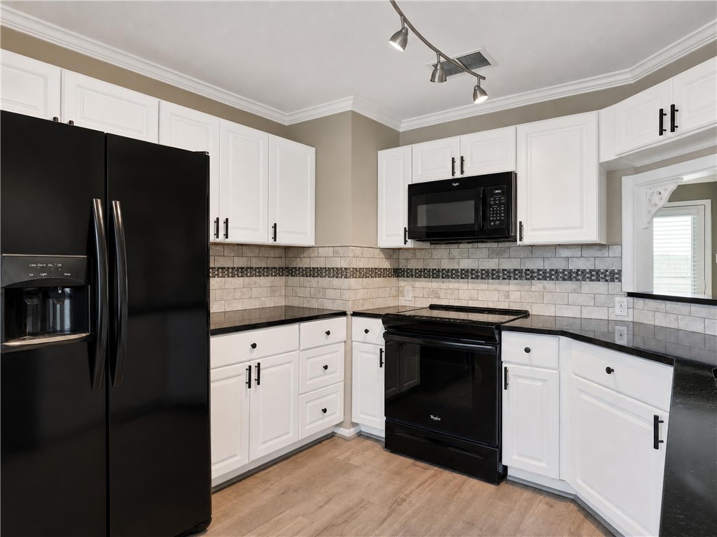302 Saint Andrews St F202 Rockport TX 78382
