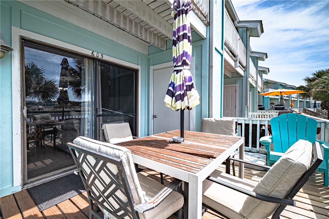 2292 N Fulton Beach Road 605 Rockport TX 78382