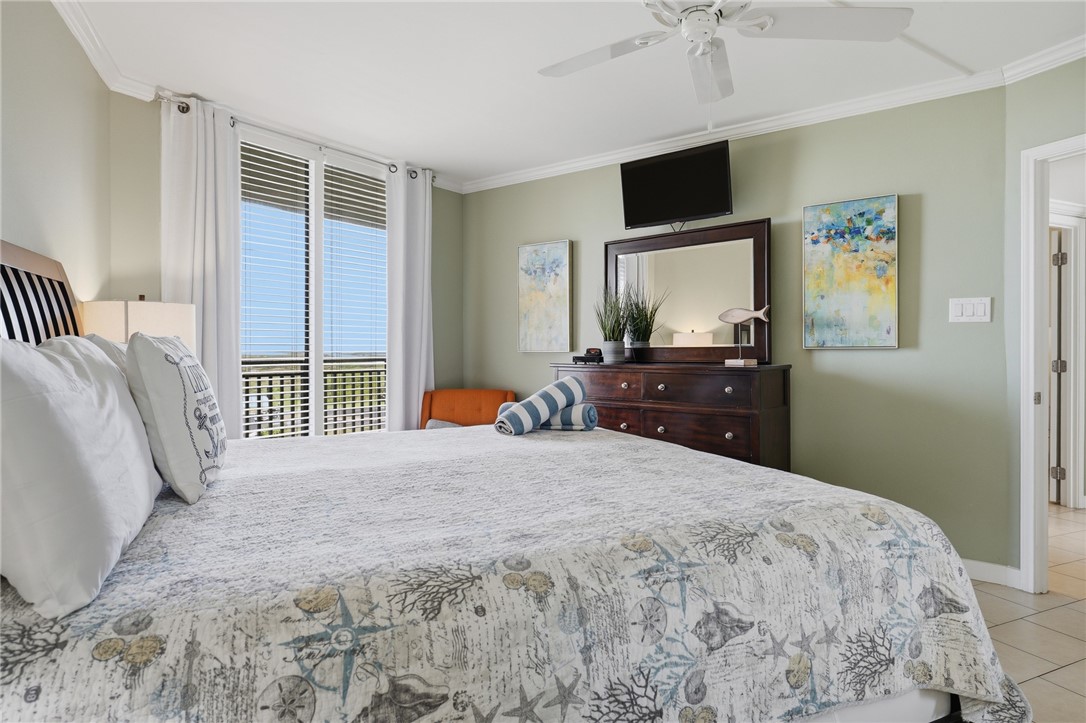 6649 Seacomber Drive 502 Port Aransas TX 78373