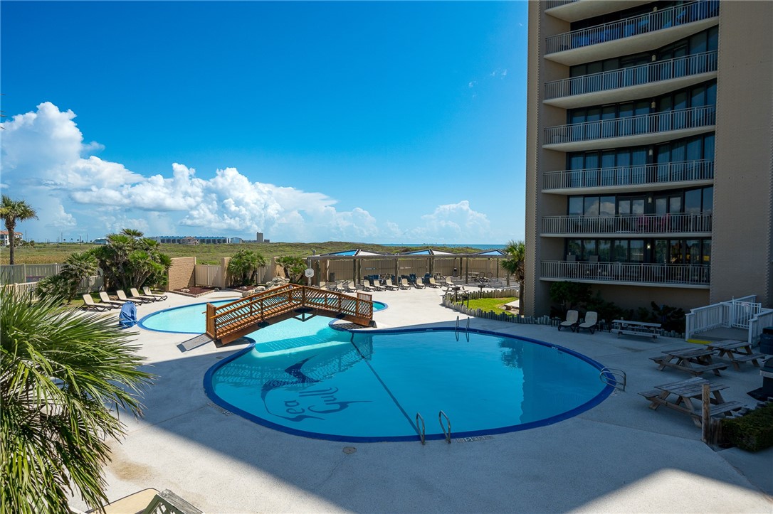 6649 Seacomber Drive 502 Port Aransas TX 78373