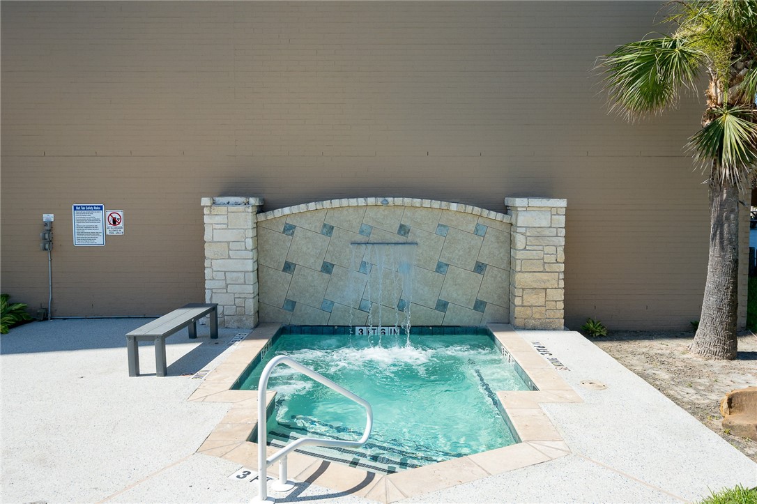6649 Seacomber Drive 502 Port Aransas TX 78373
