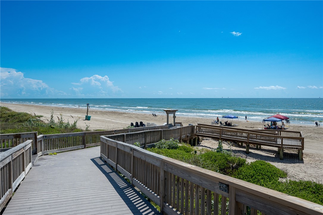 6649 Seacomber Drive 502 Port Aransas TX 78373