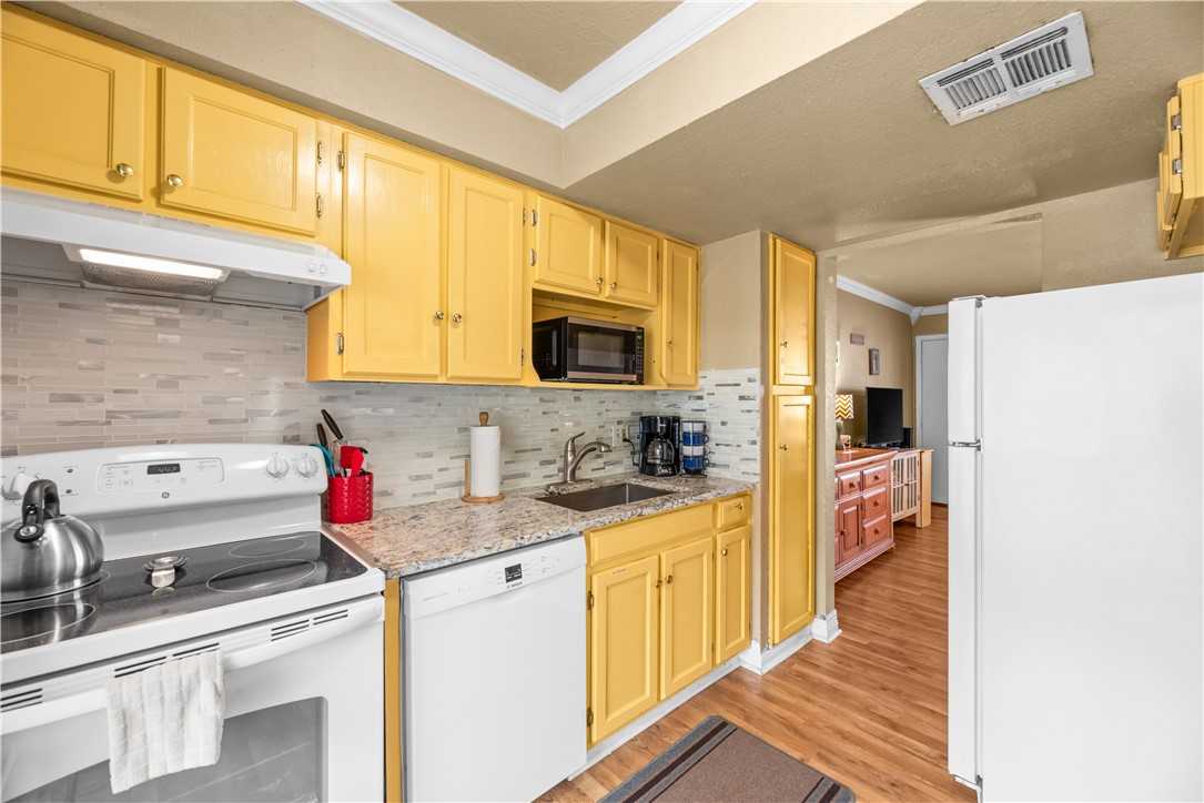 14873 Granada Drive 10 Corpus Christi TX 78418