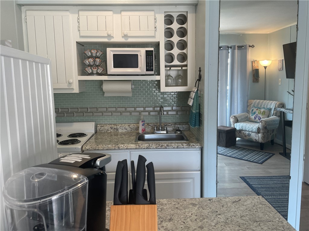 3938 Surfside Boulevard 3124 Corpus Christi TX 78402