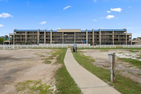 1021 S Water Street 312 Rockport TX 78382