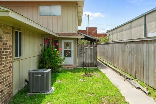 2056 Hidden Lake 3 Corpus Christi TX 78412