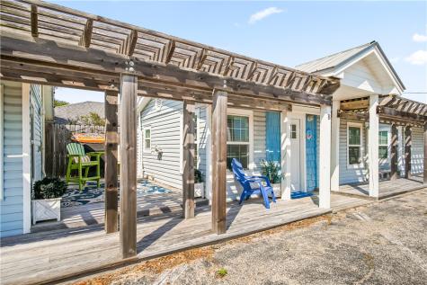 523 S Station St B Port Aransas TX 78373