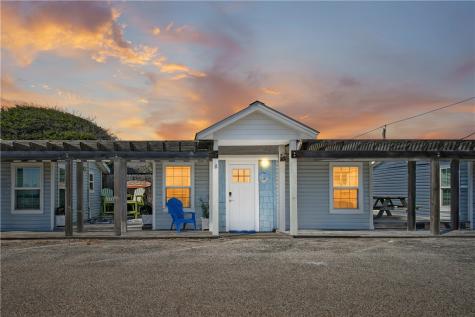 523 S Station St B Port Aransas TX 78373