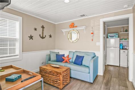 523 S Station St B Port Aransas TX 78373