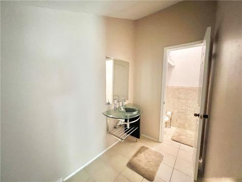 7122 Premont Dr F202 Corpus Christi TX 78414