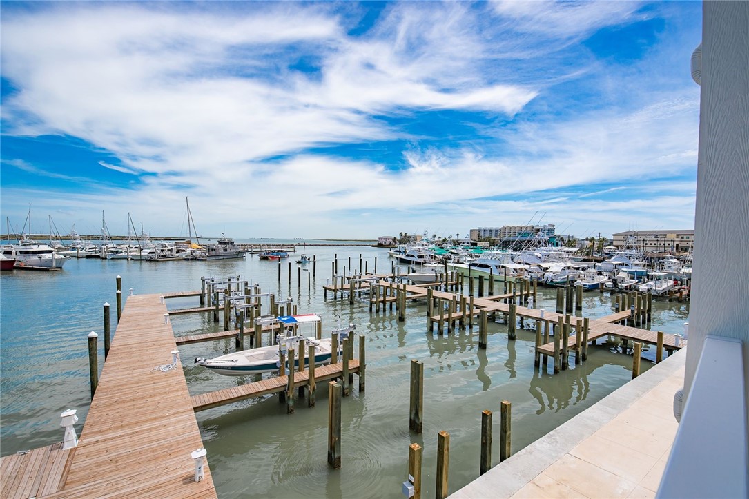 136 W Cotter Avenue 8 Port Aransas TX 78373