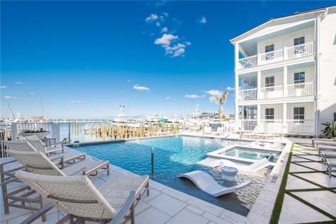 136 W Cotter Avenue 8 Port Aransas TX 78373