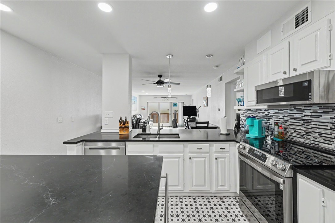 5973 State Highway 361 436 Port Aransas TX 78373