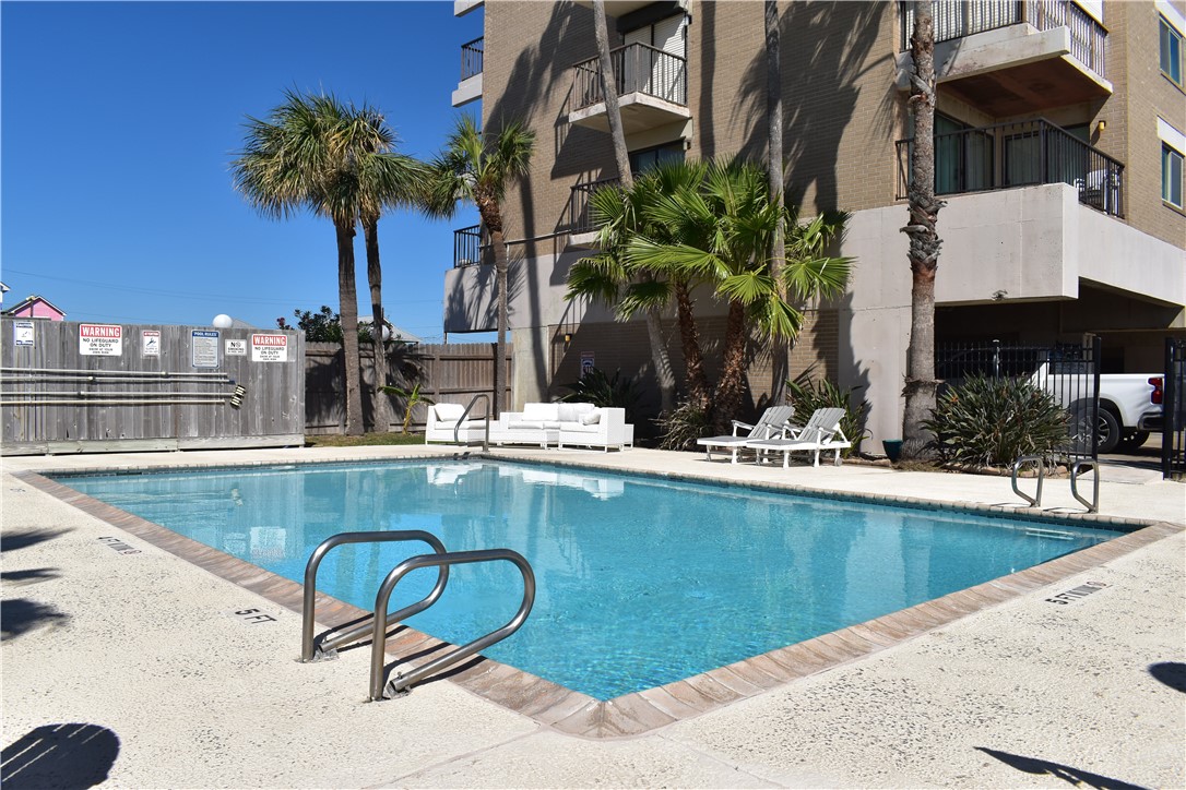 202 Reef 104 Corpus Christi TX 78402