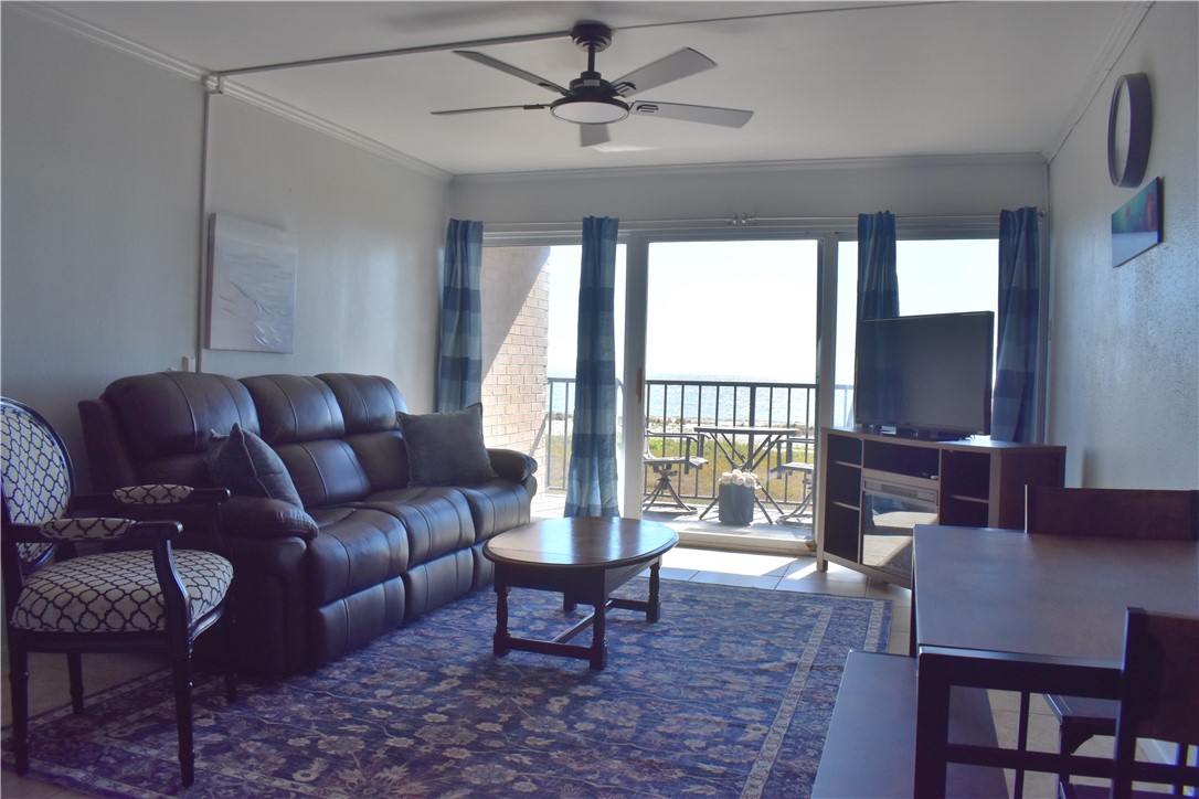 202 Reef 104 Corpus Christi TX 78402
