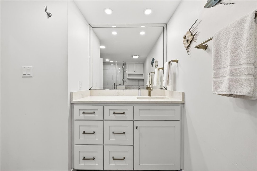 631 Channel View Drive 216 Port Aransas TX 78373