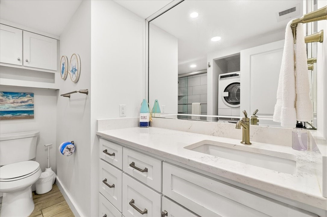 631 Channel View Drive 216 Port Aransas TX 78373