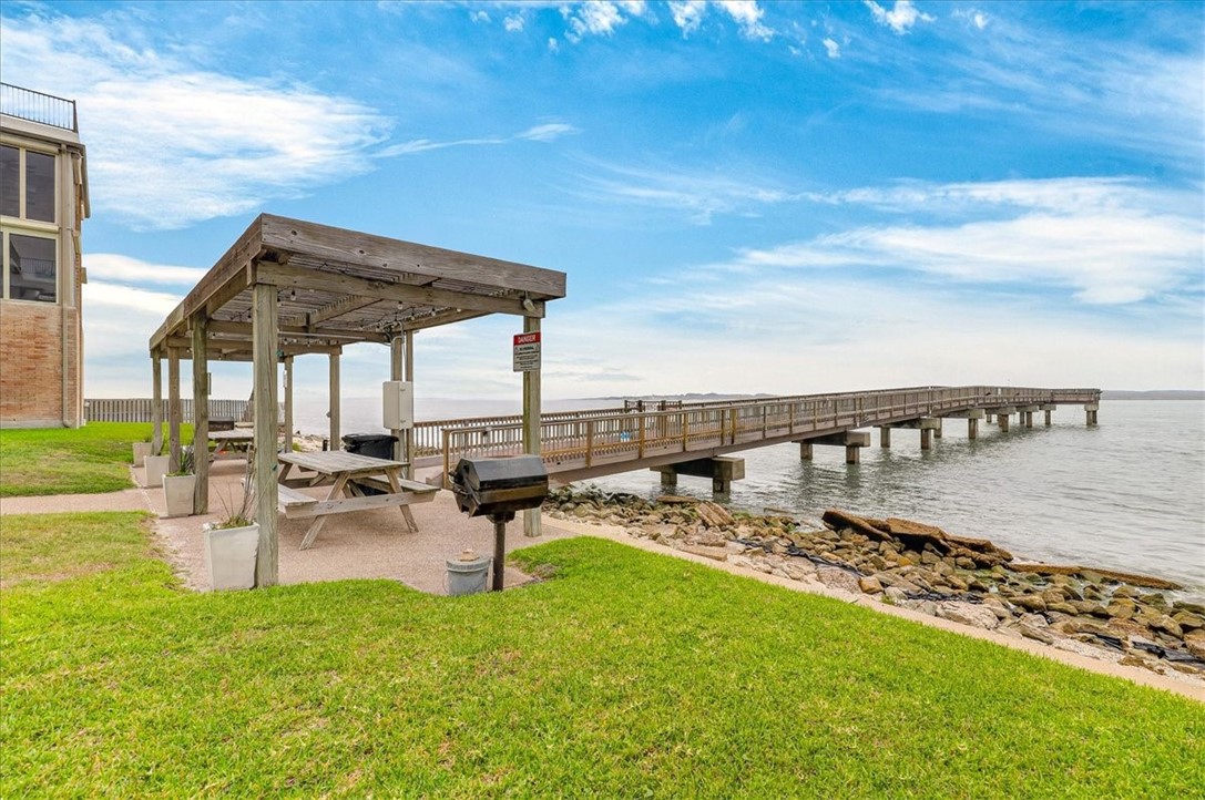 631 Channel View Drive 216 Port Aransas TX 78373