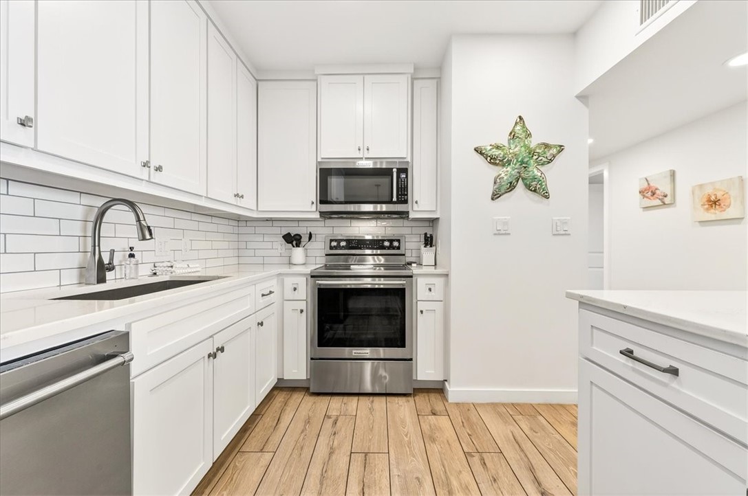 631 Channel View Drive 216 Port Aransas TX 78373