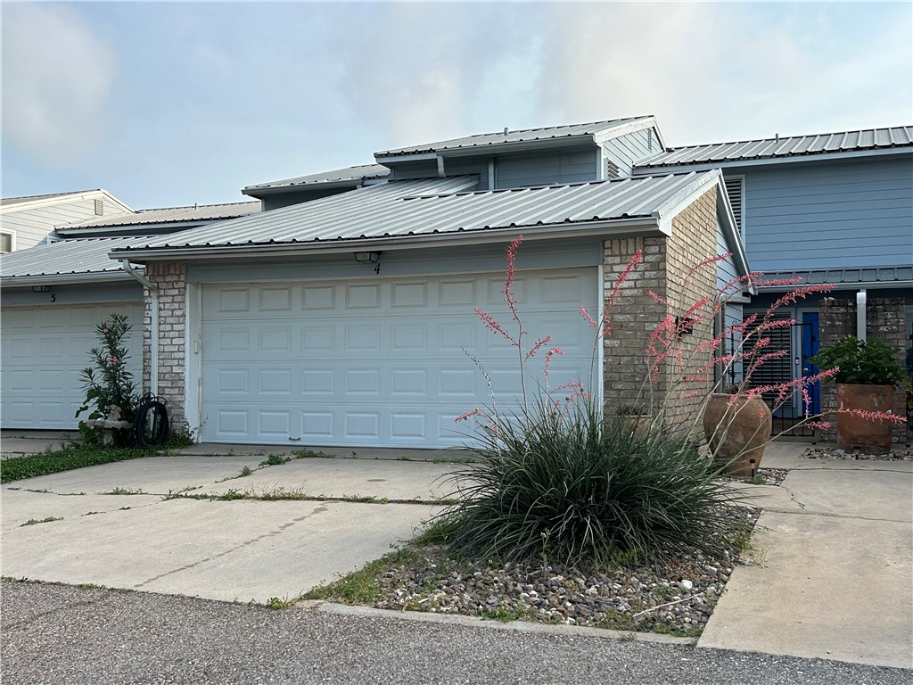 840 Cliff Drive 4 Portland TX 78374