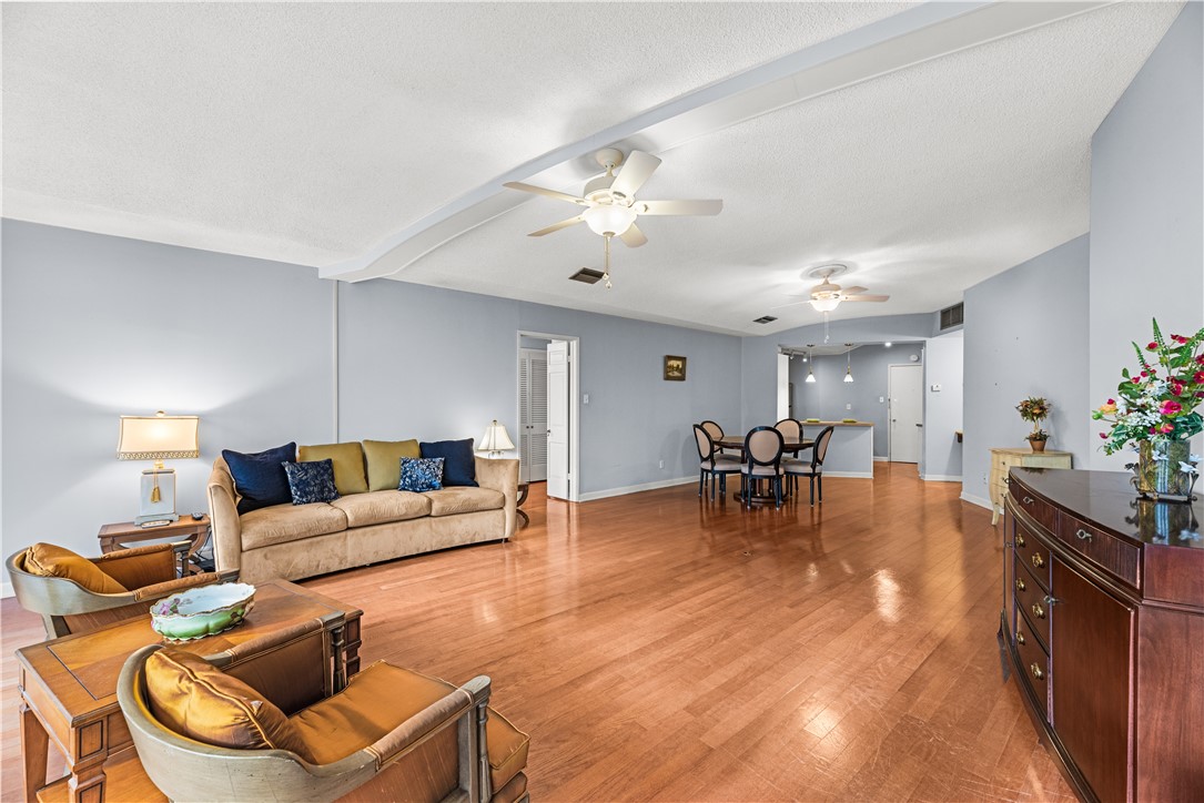 823 S Water St 4f Corpus Christi TX 78401