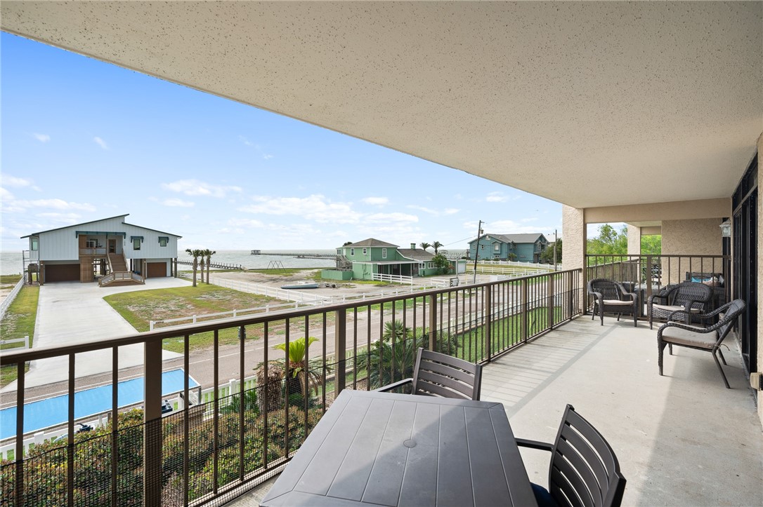 1021 S Water Street 214 Rockport TX 78382