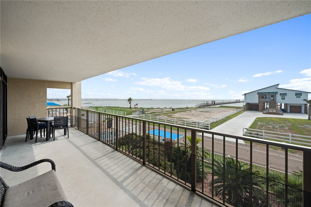 1021 S Water Street 214 Rockport TX 78382