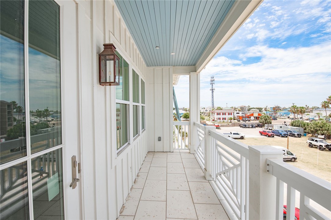136 W Cotter Avenue 13 Port Aransas TX 78373
