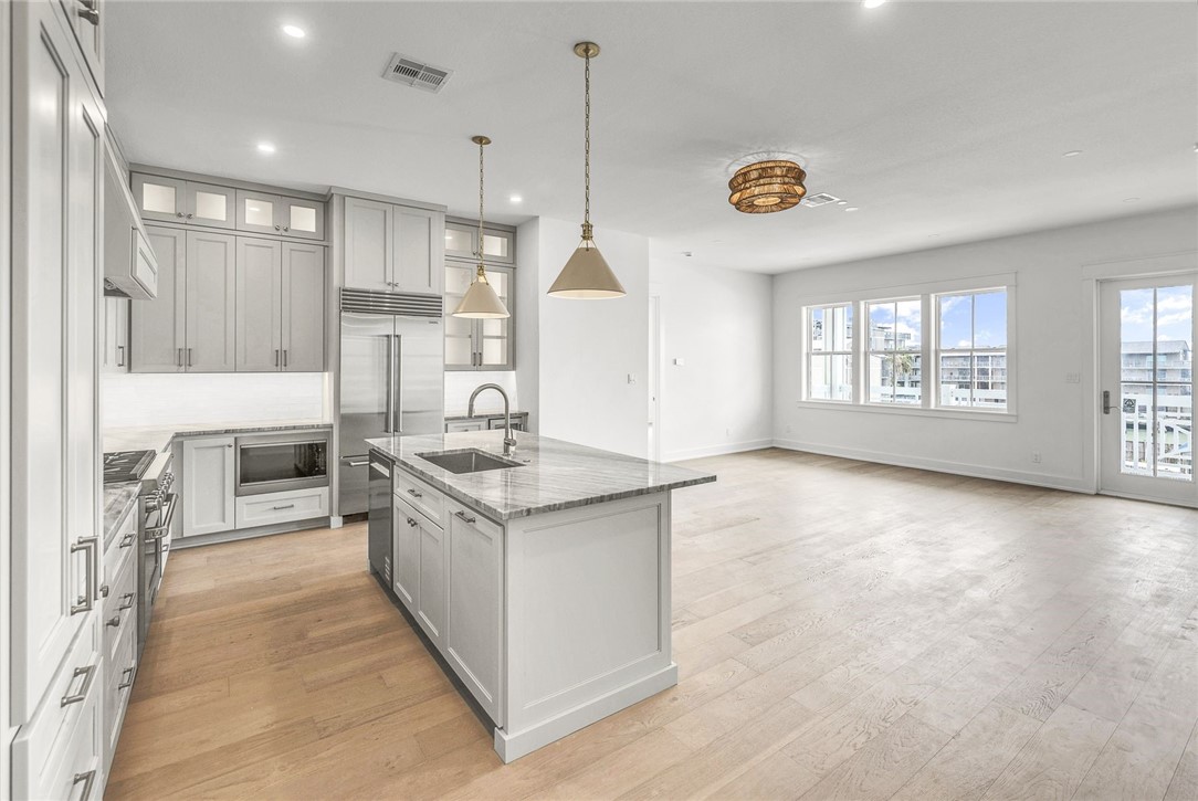 136 W Cotter Avenue 13 Port Aransas TX 78373