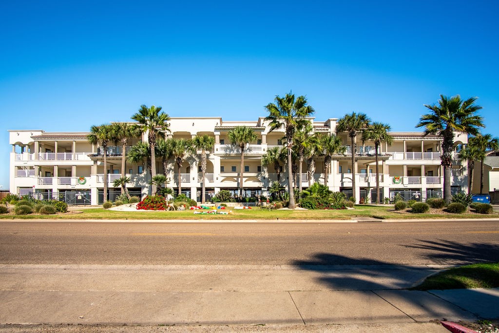 224 W Cotter Avenue Port Aransas TX 78373