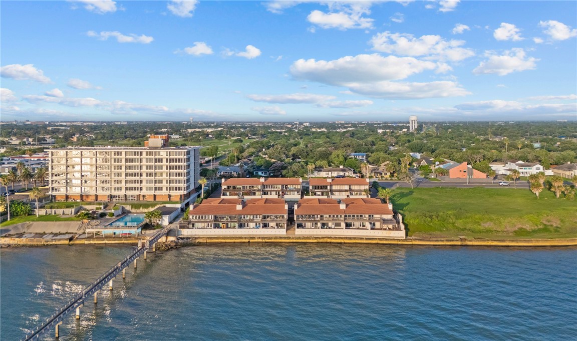 4270 Ocean Drive 2 Corpus Christi TX 78411