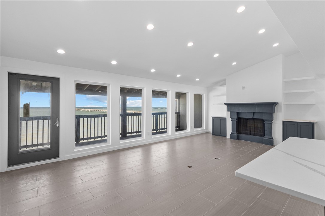 4270 Ocean Drive 2 Corpus Christi TX 78411