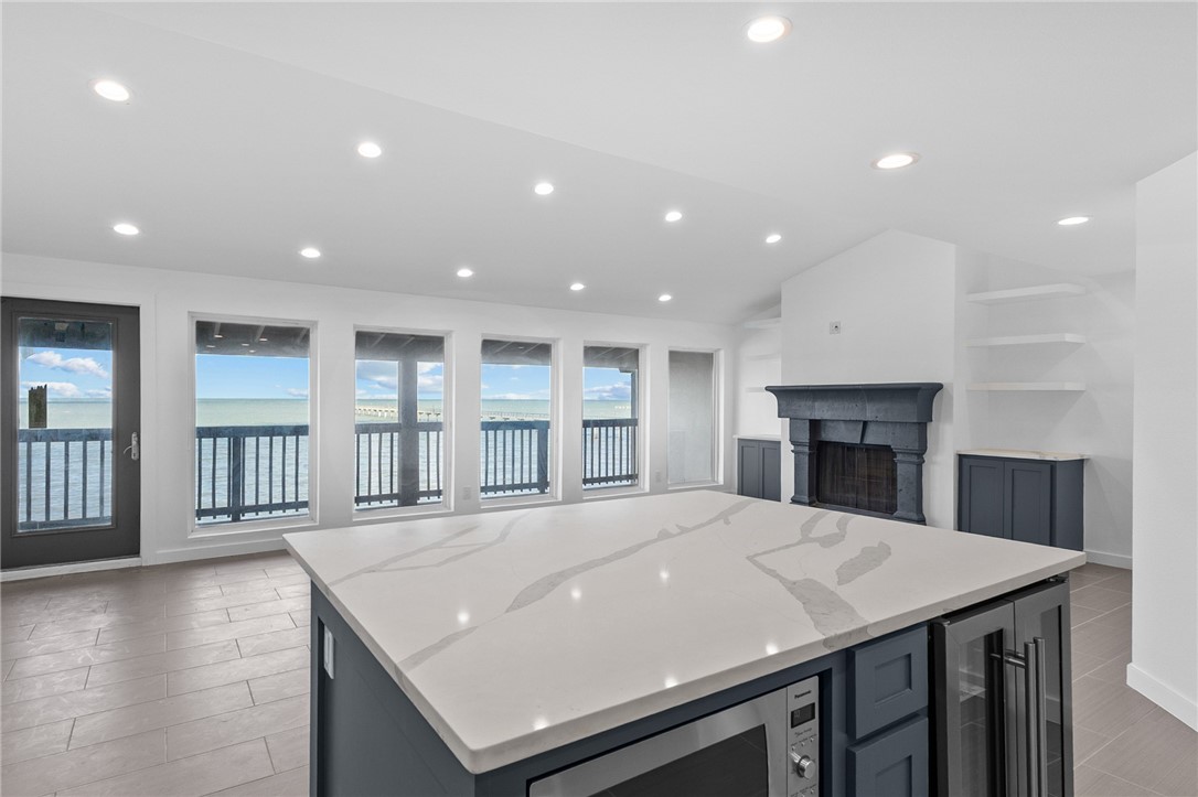 4270 Ocean Drive 2 Corpus Christi TX 78411