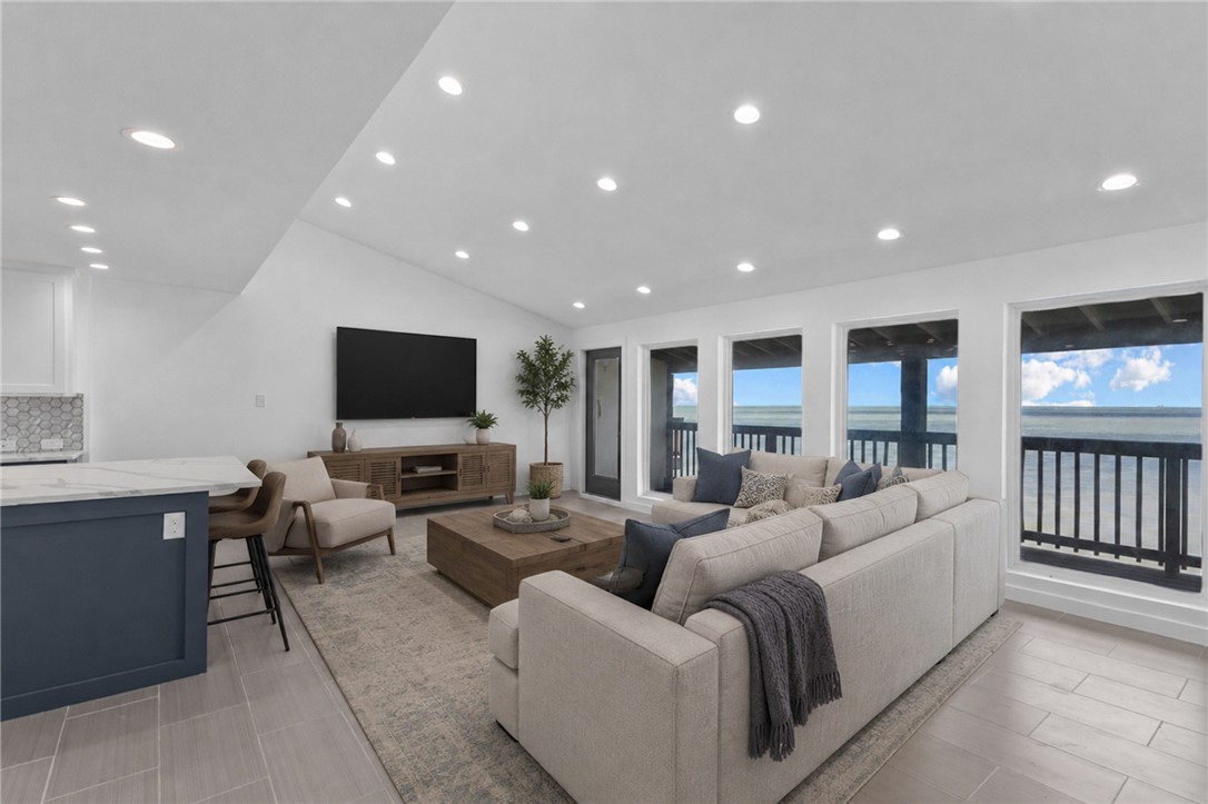 4270 Ocean Drive 2 Corpus Christi TX 78411