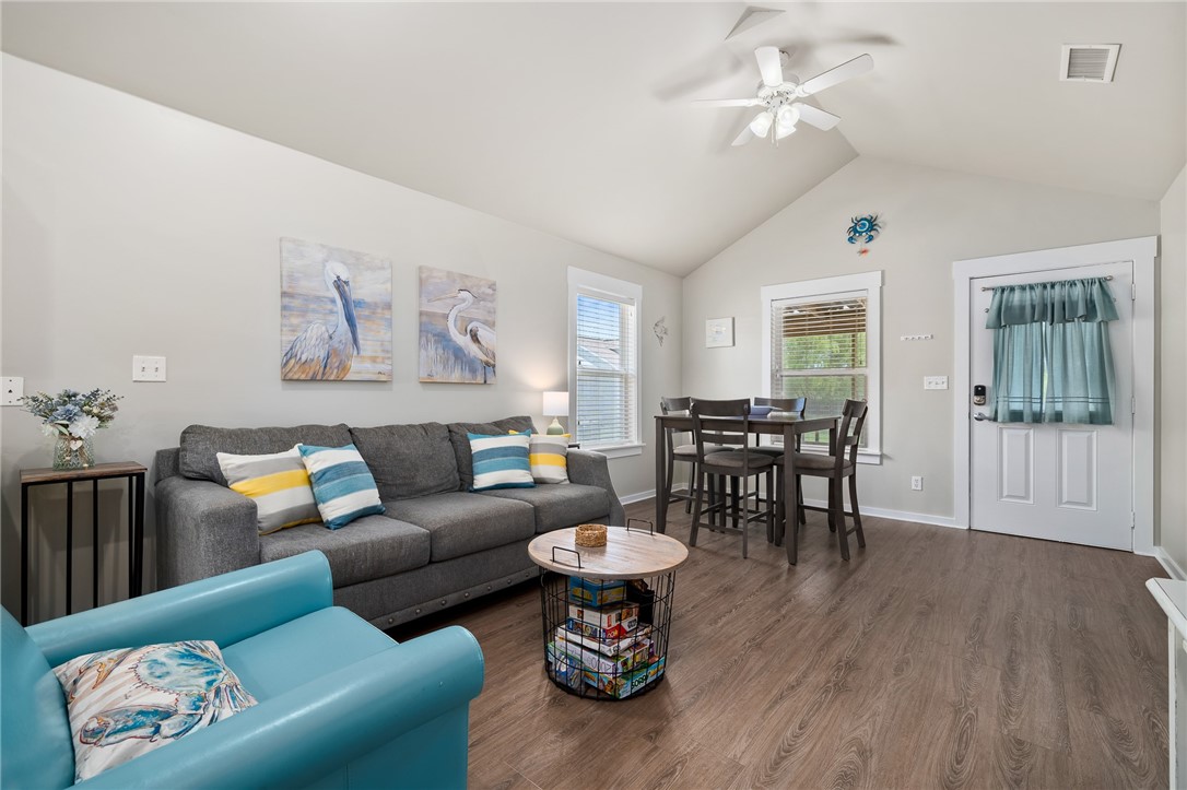 5481 Highway 35 N 15 Rockport TX 78382