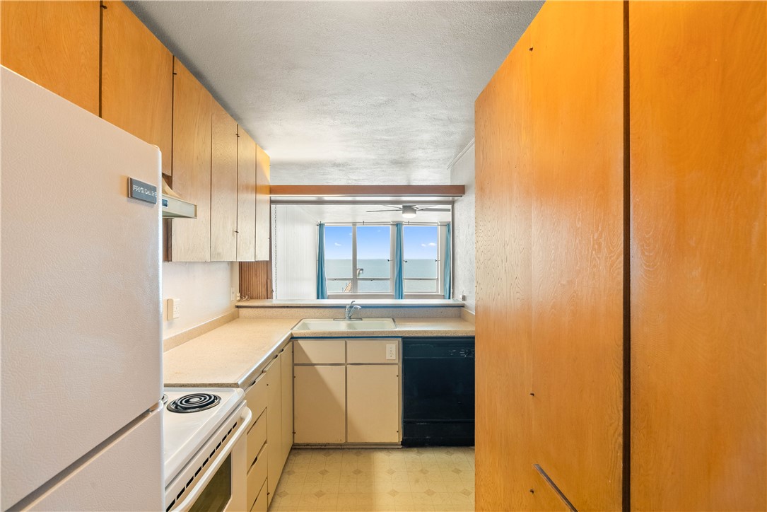 4302 Ocean Drive 32 Corpus Christi TX 78412