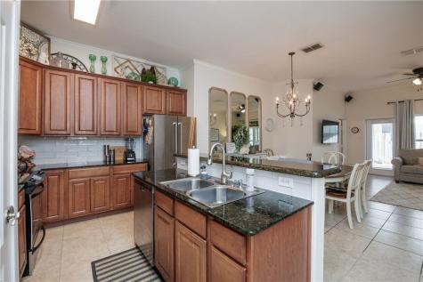 15118 Leeward Drive 203 Corpus Christi TX 78418