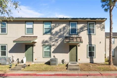 302 Saint Andrews St J-101 Rockport TX 78382