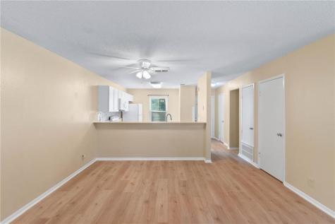 302 Saint Andrews St J-101 Rockport TX 78382