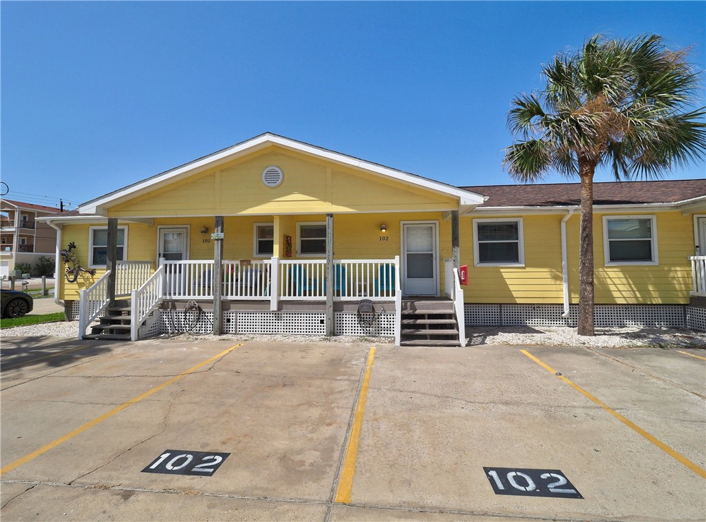 1726 S 11th Street 102 Port Aransas TX 78373