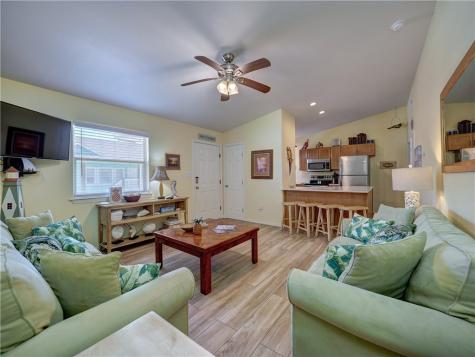 1726 S 11th Street 102 Port Aransas TX 78373