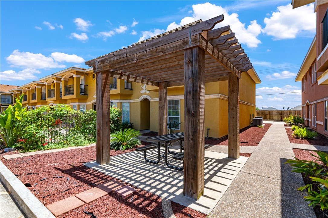 15422 Seamount Cay Court 104 Corpus Christi TX 78418