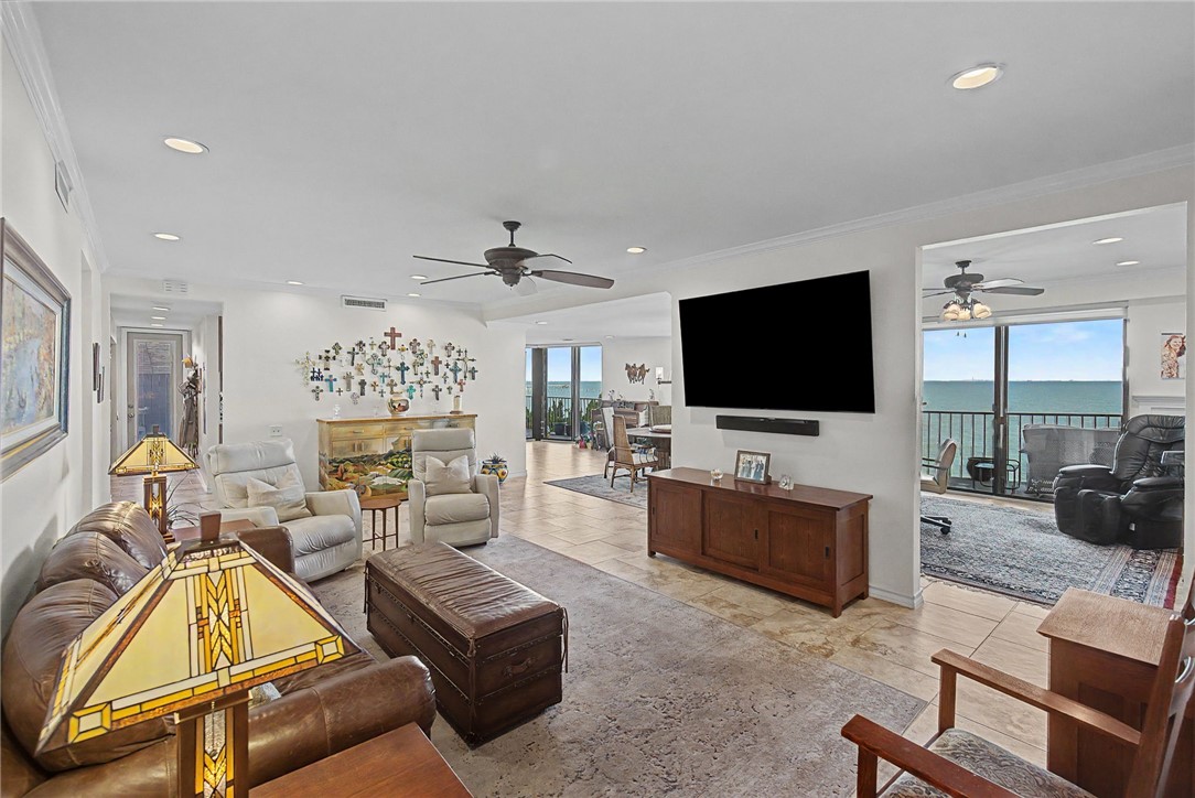 4500 Ocean Dr 1a Corpus Christi TX 78412