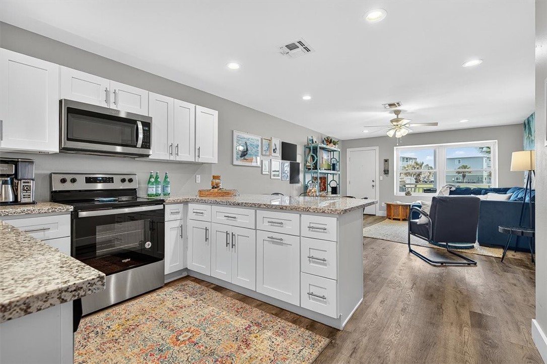 1107 S 11th Street B9 Port Aransas TX 78373