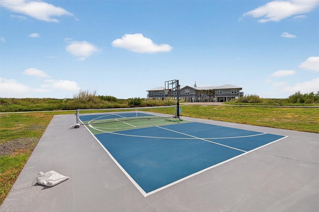 1107 S 11th Street B9 Port Aransas TX 78373