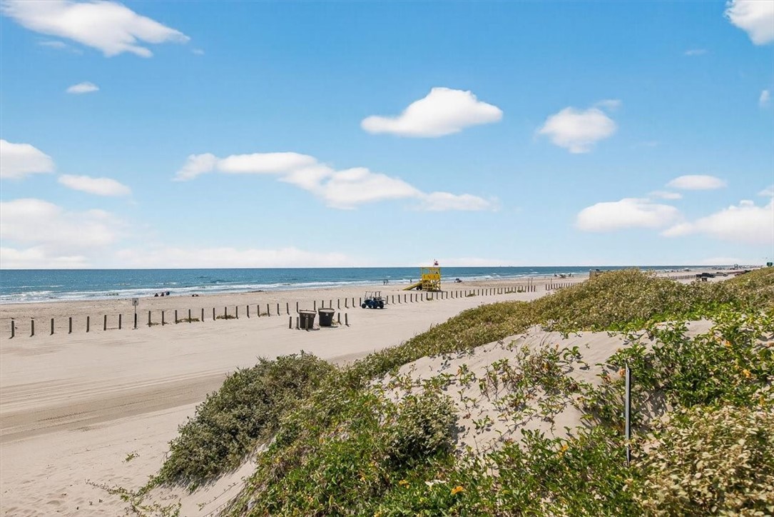 1107 S 11th Street B9 Port Aransas TX 78373