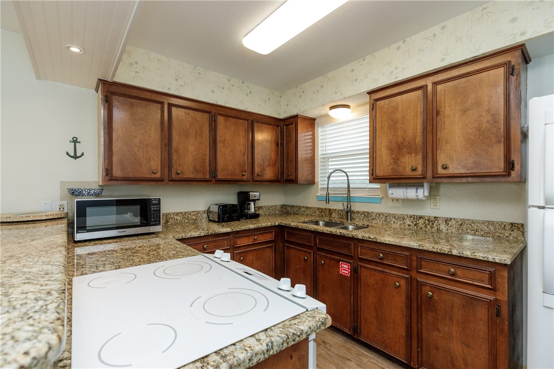 15201 Leeward Drive B3 Corpus Christi TX 78418