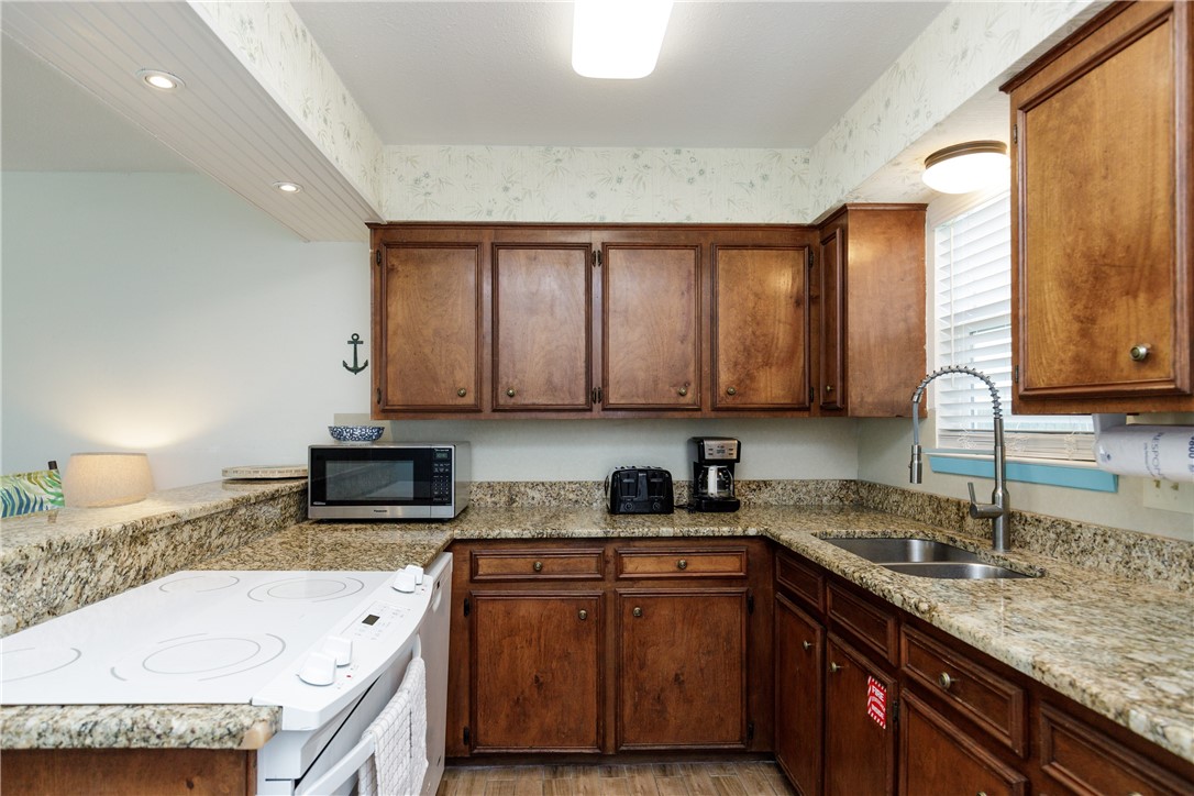 15201 Leeward Drive B3 Corpus Christi TX 78418